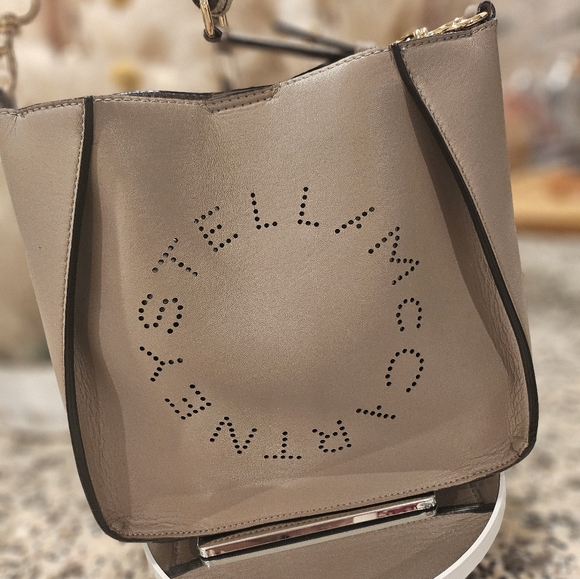 Stella McCartney Crossbody EUC - Picture 3 of 9